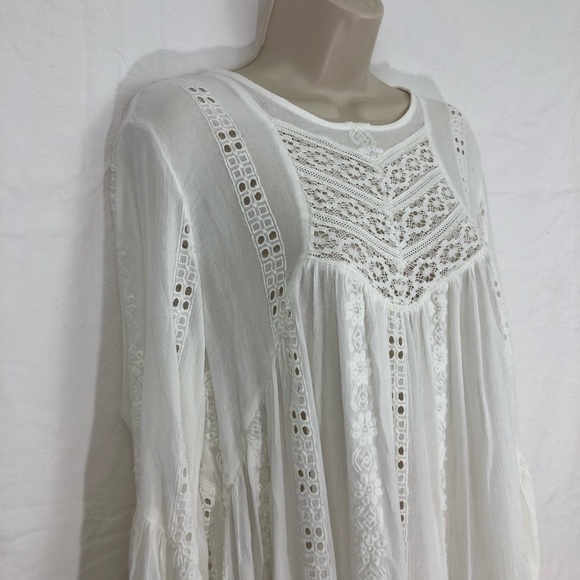 SOLD✨FREE PEOPLE White Kiss Kiss Tunic - Picture 7 of 9